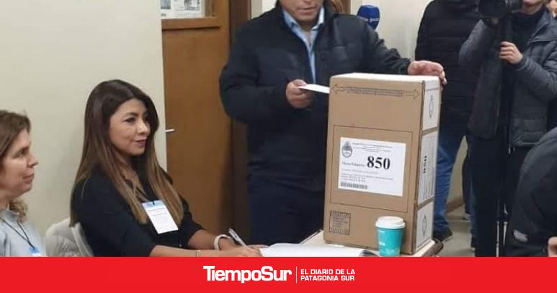 Claudio Vidal ya votó y espera los resultados