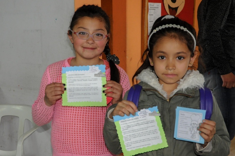 Las pequeñas, en el cierre de las actividades. 