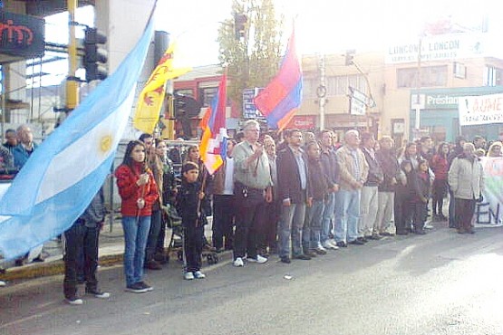 En cualquier país donde haya una comunidad de armenios establecidos, cada 24 de abril se recuerda al más de un millón de armenios masacrados por la Turquía Otomana.