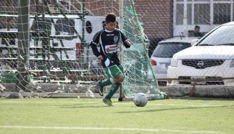 Lisandro viste la verde del Boxing.