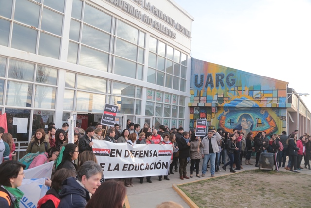 Convocatoria en defensa de la Educación. (C.G)