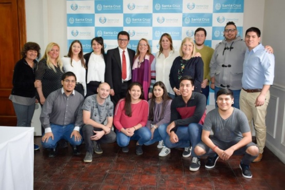 Alicia acompañó a los chicos. 