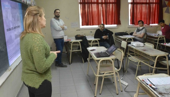 La charla se realizó en el INSET. 