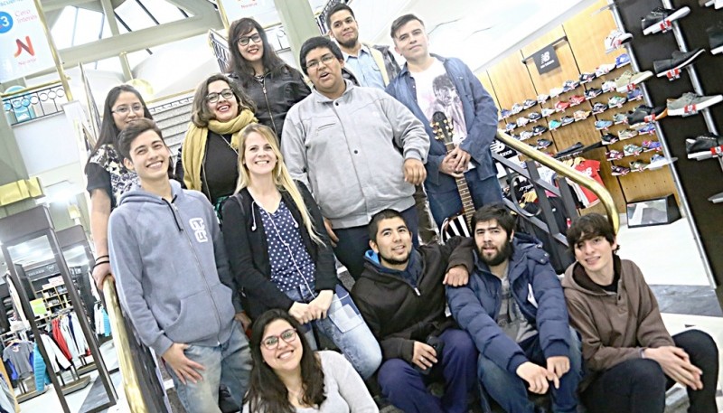 El primer coro se presentó en Patio Central (C.G)