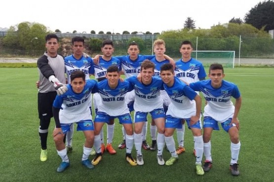 Los chicos de fútbol ganaron un gran partido.