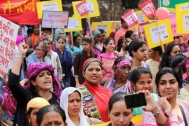 Cerca de 1400 detenidos tras las protestas por ingreso de dos mujeres a un templo