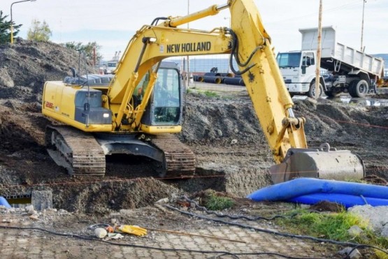 Obra Cuenca Sarmiento: terminaron de colocar los caños