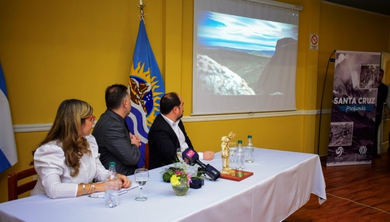 Presentación de “Santa Cruz Profunda”.