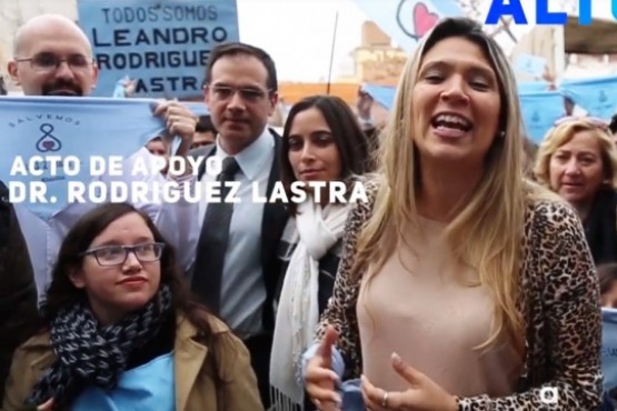 Imagen del video que promocionó la marcha a favor del ginecólogo en Cipolletti.