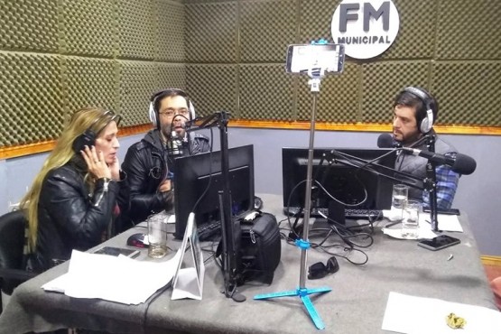 Cassarini ayer en FM Municipal de Perito Moreno. 