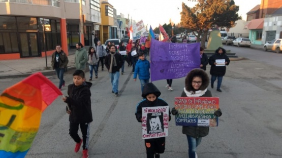 Movilizaron a las 18 desde Kirchner y San Martín.