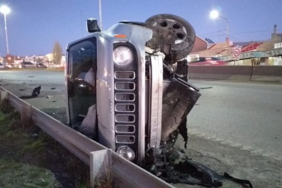 Así quedó la camioneta Jeep tras el incidente vial (Foto: C. Robledo)