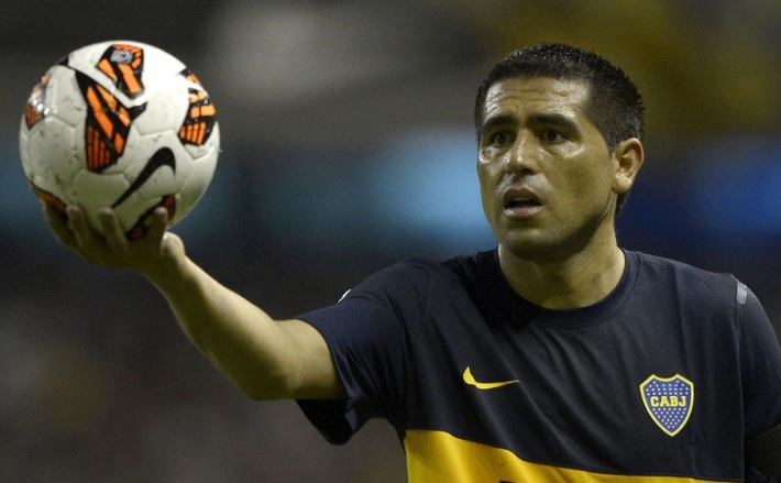 Riquelme anunció que Bianchi estará en el partido.