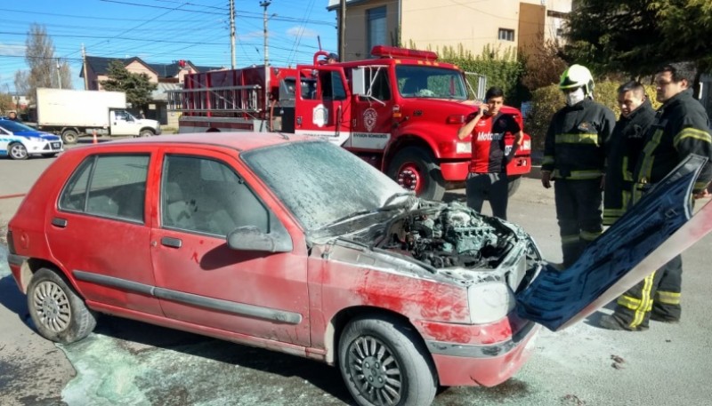 Auto que sufrió incendio (C.G)