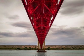 Cuándo cortarán la circulación en el puente sobre el Río Santa Cruz