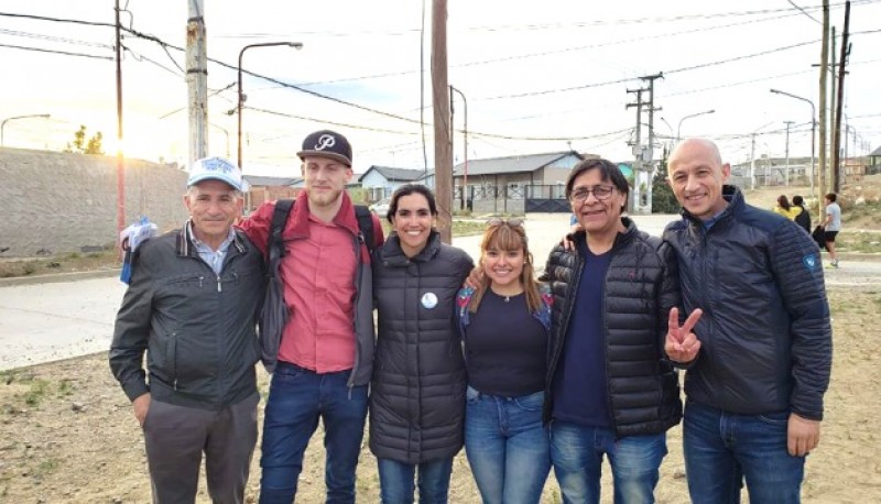  El electo concejal Miguel Troncoso junto al electo intendente Fernando Cotillo. 