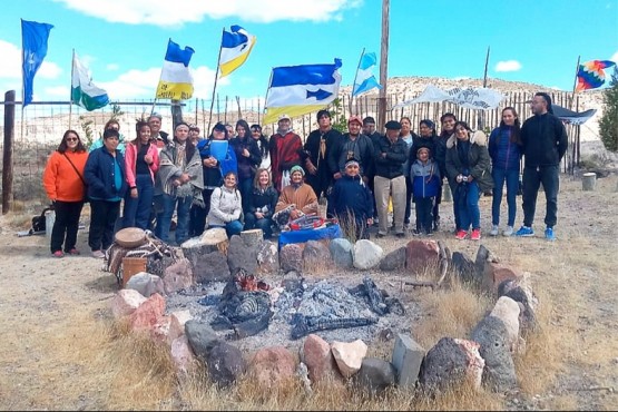 Loma Torta. Ceremonia de despedida en Chubut