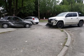 Colisión deja a un menor trasladado al hospital