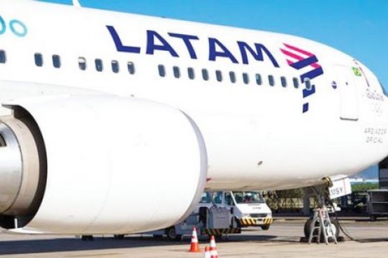 Avión de LATAM.