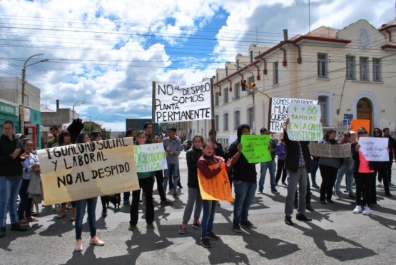 Reclamo de este mediodía (Foto: JC Cattaneo).