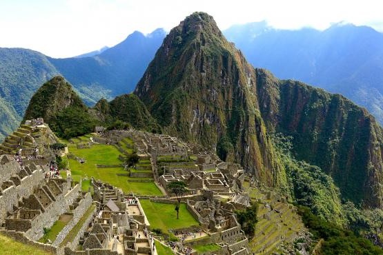 El imponente Machu Pichu en Perú.  