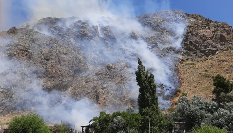 Humareda a raíz del incendio. 