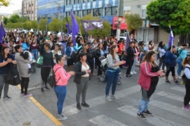 Mujeres marcharon para pedir justicia por el caso de Puerto Deseado