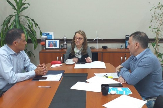 Alicia Kirchner junto a Eugenio Quiroga y Leonardo Alvarez. 