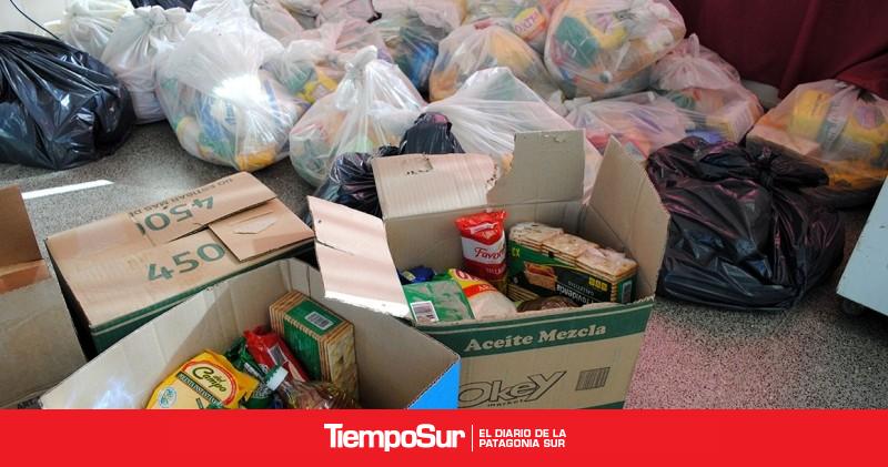 Desarrollo Social Entregó Más De 700 Bolsones De Alimentos Y Pescado 4644