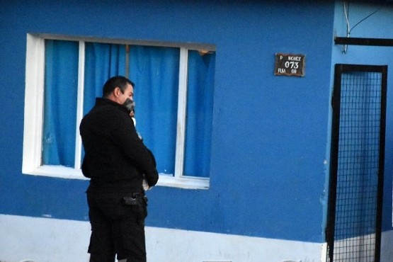 Primero baleó una vivienda y luego le disparó a un joven