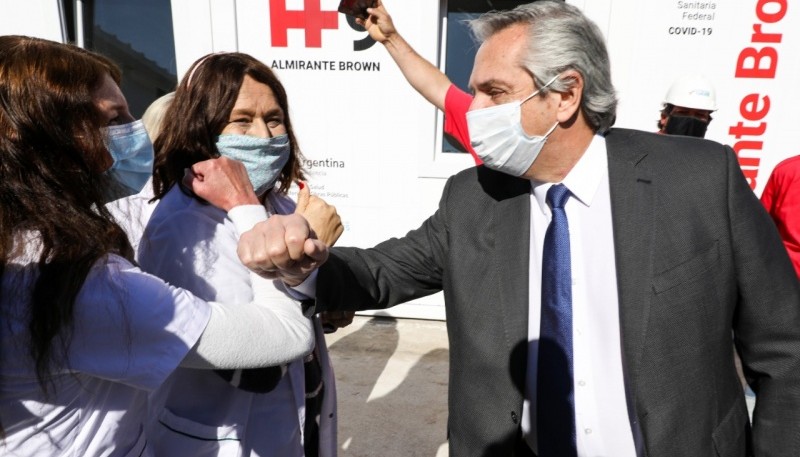 El Presidente recorrió el nuevo Hospital Modular de Emergencia de Almirante Brown