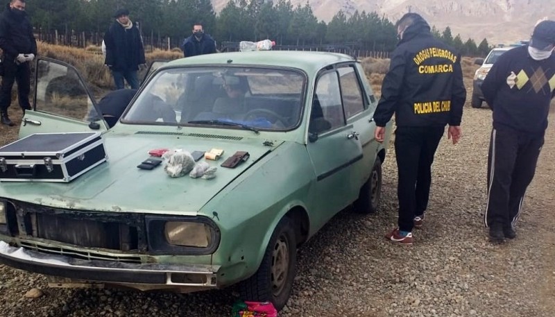 La Policía detuvo a dos personas por intentar ingresar drogas desde Río Negro