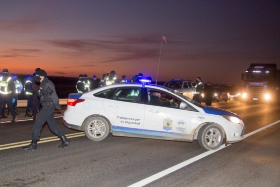 Volvía en el colectivo de repatriados y fue demorado en la aduana por no poseer DNI Argentino 