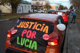 Realizan caravana en pedido de justicia por Lucía