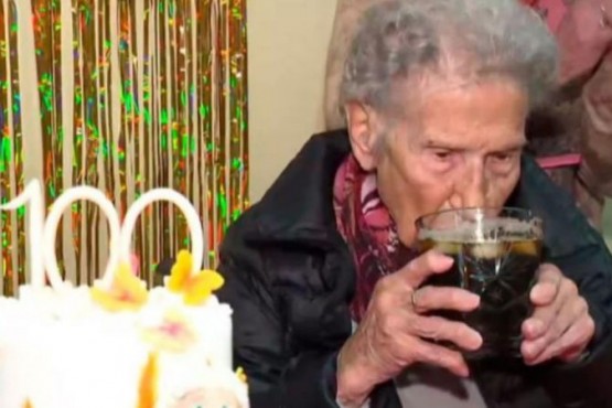 Una anciana celebró sus 100 años y reveló el secreto de su longevidad