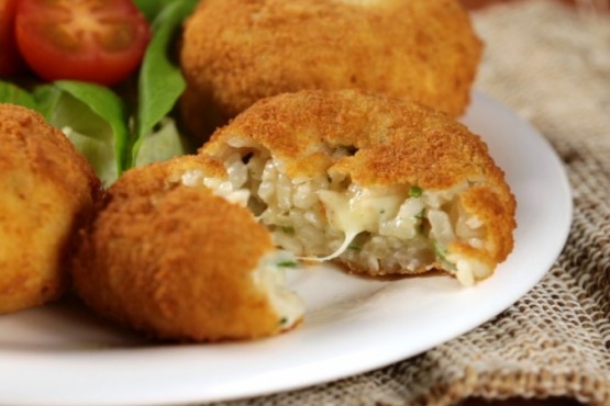 Croquetas de arroz y queso