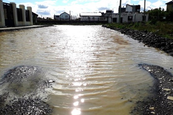 El barrio El Faro sigue en medio del agua.