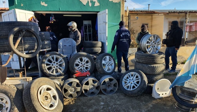 Recuperaron elementos robados durante dos allanamientos 