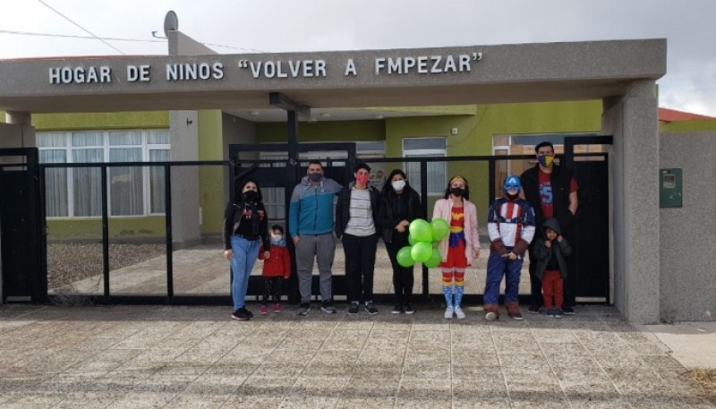 La juventud PRO celebró el día del niño en el Hogar “Comenzar de Nuevo” y Barrio Moreira