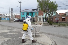 El operativo del barrio Belgrano culminó con la desinfección de calles y veredas