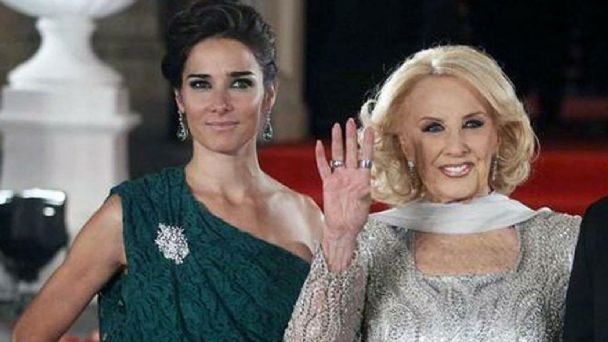 Juana Viale reveló el reto que recibió de Mirtha Legrand