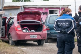 Le robaron hasta el termotanque: allanamiento y secuestro de un auto