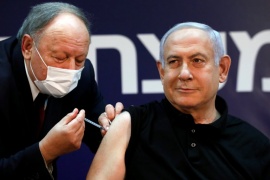 Israel| Benjamin Netanyahu fue el primero en aplicarse la vacuna de Pfizer