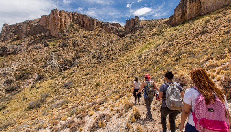 Nuevos emprendimientos turísticos y más servicios esperan a los visitantes del Portal Cañadón Pinturas 