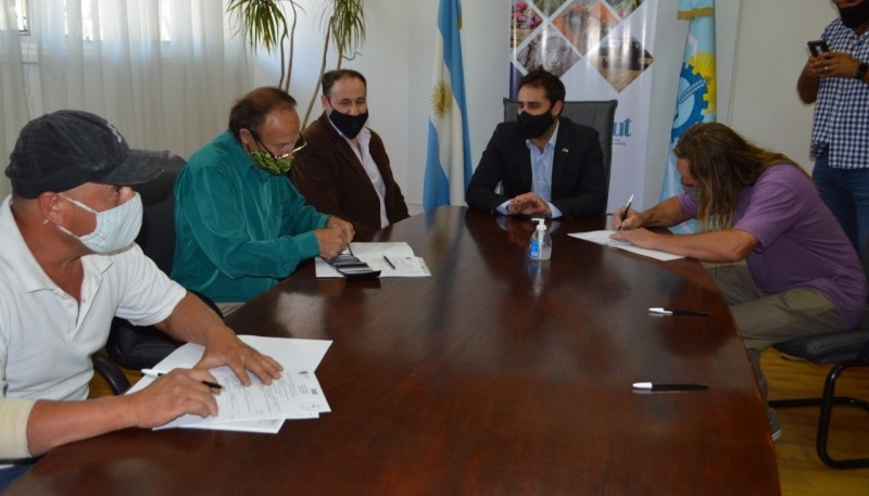 El Ministerio de Agricultura, Ganadería, Industria y Comercio entregó créditos a productores agropecuarios