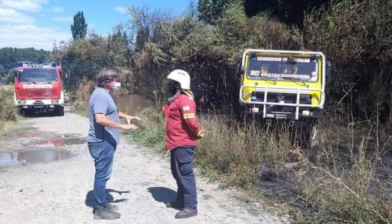 El Hoyo | Controlaron incendio en el Pedregoso