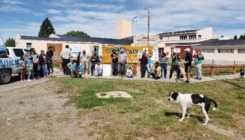 Los vecinos reclamaron contra la vacunación de funcionarios en Gobernador Gregores