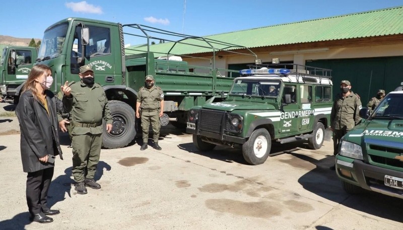 La ministra Frederic visitó las instalaciones de Gendarmería Nacional.