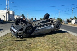 Choque y vuelco en la madrugada de Río Gallegos