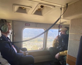 El Presidente supervisa en Lago Puelo las zonas afectadas por incendios